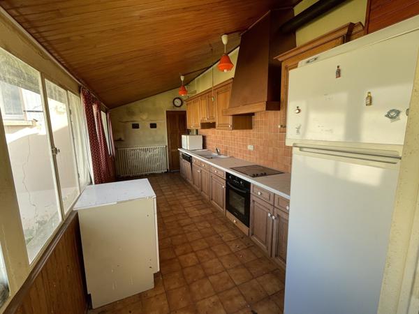 Maison T4 sur grand terrain avec dépendances