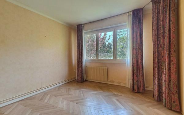 Appartement à vendre    5 pièces • 146,28 m2 Étiolles