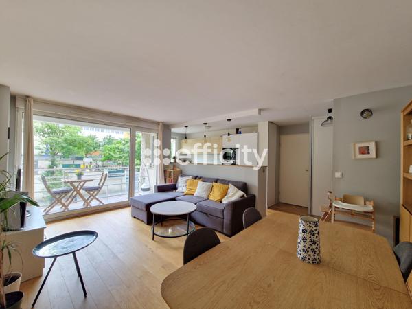 Appartement
         3 pièces
        - 60 m² Exclusivité 450 000 € *