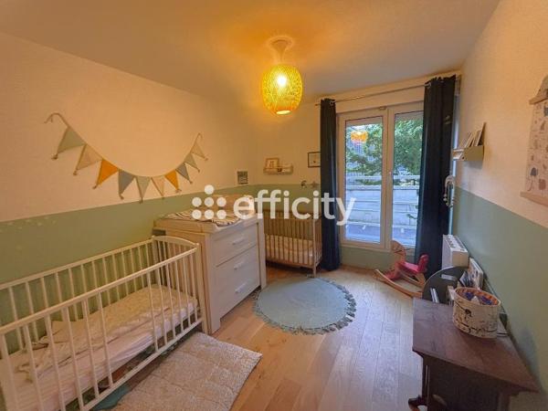 Appartement
         3 pièces
        - 60 m² Exclusivité 450 000 € *