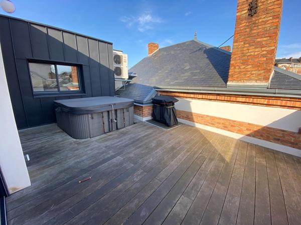 Maison Orleans centre 9 pièce(s) 194m2 avec roof top et double garage