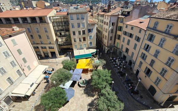 Appartement à louer    3 pièces • 69,62 m2 Toulon