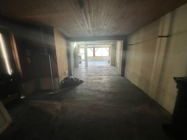 À vendre – Maison familiale avec jardin et dépendances
