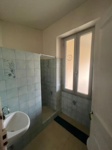 À vendre – Maison familiale avec jardin et dépendances