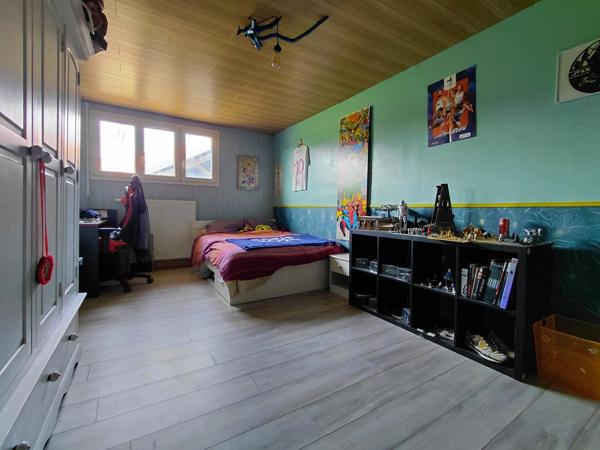 Maison d'habitation 3 chambres de 271 m² à Saint-Broingt-le-Bois