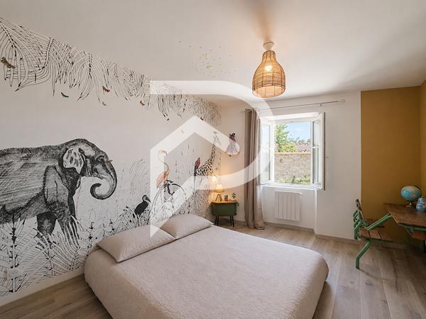 Maison 8 pièces 237 m2