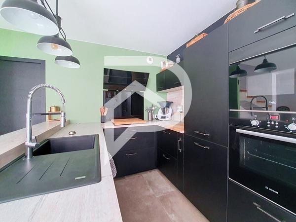 Maison 8 pièces 237 m2