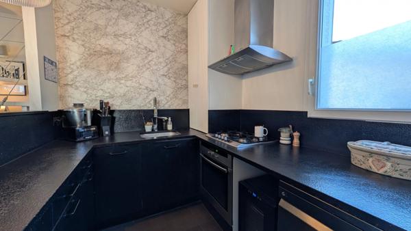 Appartement Suresnes 4 pièce(s) 89.7 m2