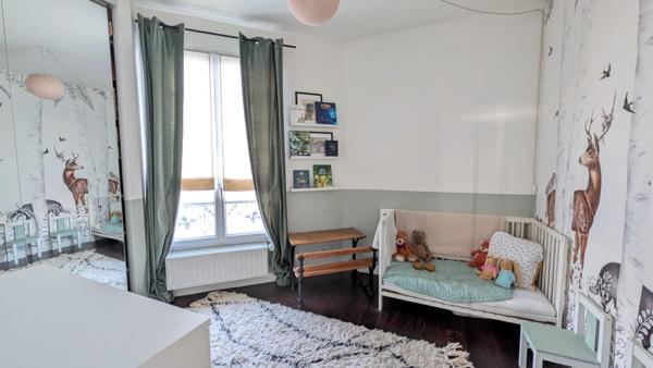 Appartement Suresnes 4 pièce(s) 89.7 m2