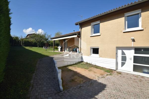Maison Chazay D Azergues 6 pièce(s) 135 m2 avec terrain d'environ 950m²