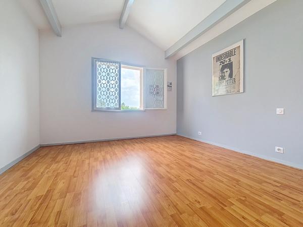 Azur (40140) Maison mitoyenne 5 pièces à Azur avec travaux