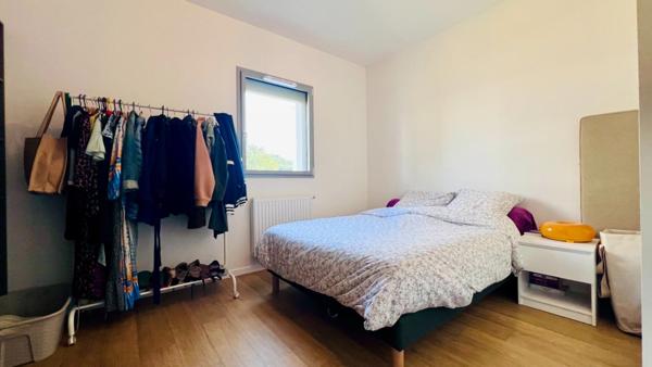 QUIMPER, quartier Kerfeunteun : Appartement meublé à vendre, 2 pièces de 50 m² habitable - Terrasse - Parking souterrain privatif.