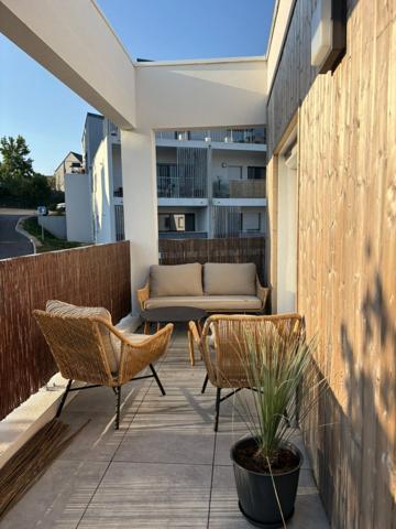 QUIMPER, quartier Kerfeunteun : Appartement meublé à vendre, 2 pièces de 50 m² habitable - Terrasse - Parking souterrain privatif.