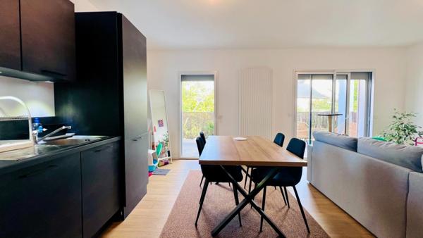 QUIMPER, quartier Kerfeunteun : Appartement meublé à vendre, 2 pièces de 50 m² habitable - Terrasse - Parking souterrain privatif.