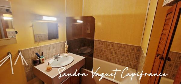 Appartement à vendre 3 pièces PONTIVY (56) parking privé - 1 chambre