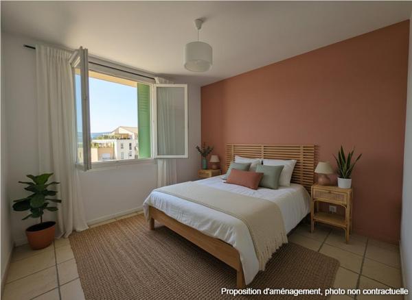 EXCLUSIVITE, MANOSQUE, BEL APPARTEMENT avec balcon, loggia et vue dégagée,  3/4 pièces de 67 m2 quartier et vue Mont d'Or