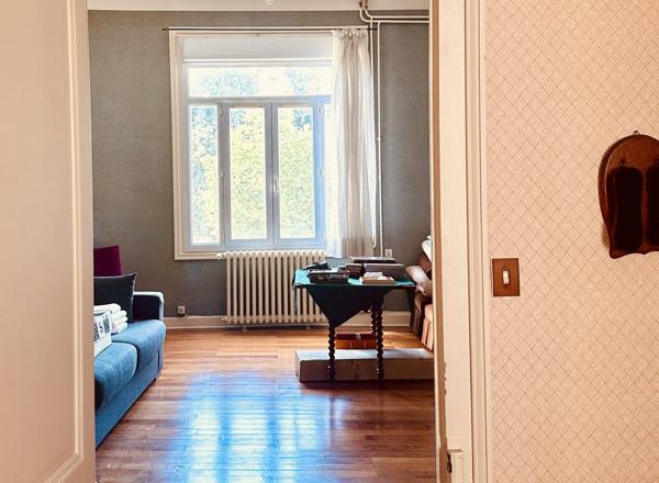 Grand appartement à rénover avec vue sur le Vieux Port de La Rochelle