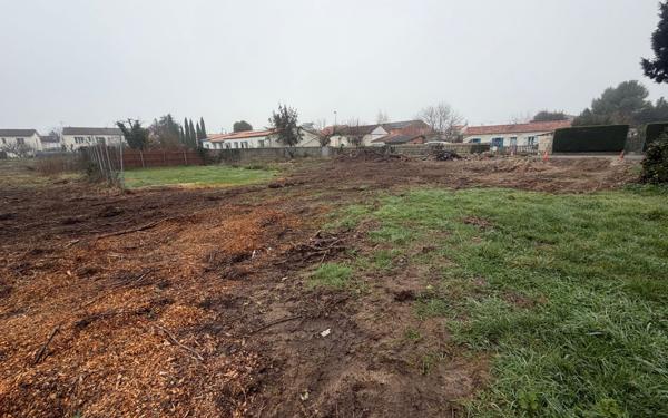 Terrain à vendre    Saintes