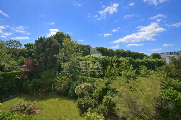 STUDIO 30 m²-VUE DÉGAGÉE-LUMINEUX-CALME-CAVE & PARKING