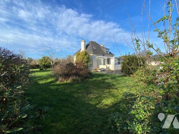 Maison à Vendre à Plouha (22580) en Côtes-d'Armor (22)

A proximité immédiate du centre-bourg...
