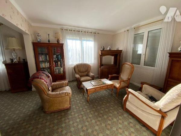 Maison à Vendre à Plouha (22580) en Côtes-d'Armor (22)

A proximité immédiate du centre-bourg...