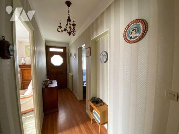 Maison à Vendre à Plouha (22580) en Côtes-d'Armor (22)

A proximité immédiate du centre-bourg...