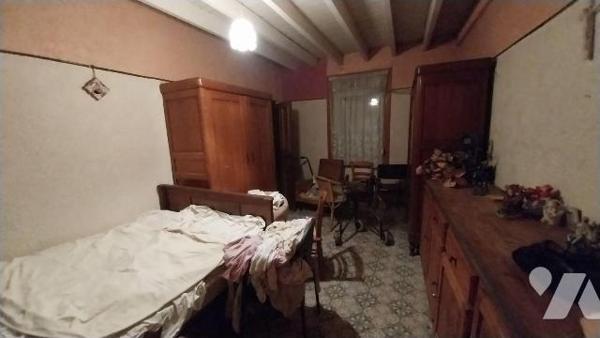 EN EXCLUSIVITE - CORPS DE FERME à LA GORGUE

Corps de ferme avec cour intérieure sur 6705 m² ...