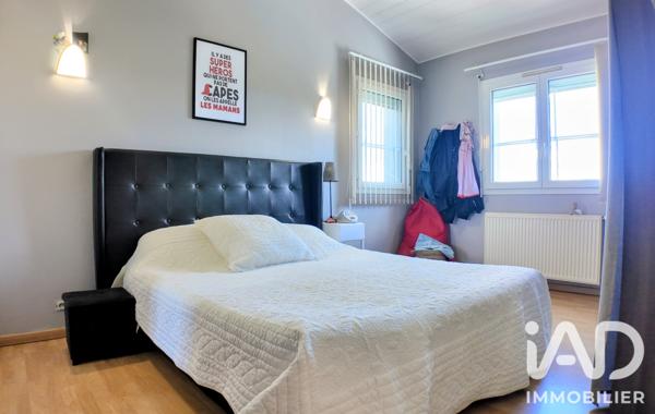 Maison à vendre 5 pièces 144 m² Saint-Genest-Lerpt