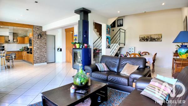 Maison à vendre 5 pièces 144 m² Saint-Genest-Lerpt
