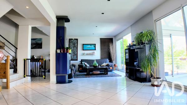 Maison à vendre 5 pièces 144 m² Saint-Genest-Lerpt