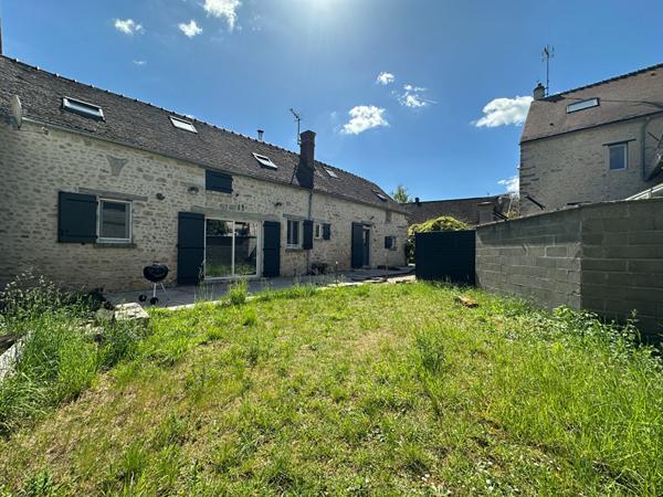 Maison Tousson 5 pièce(s) 130 m2 - 3 chambres + Grange