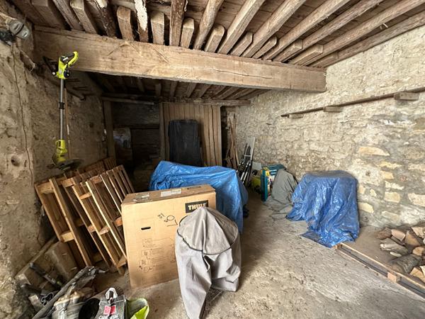 Maison Tousson 5 pièce(s) 130 m2 - 3 chambres + Grange