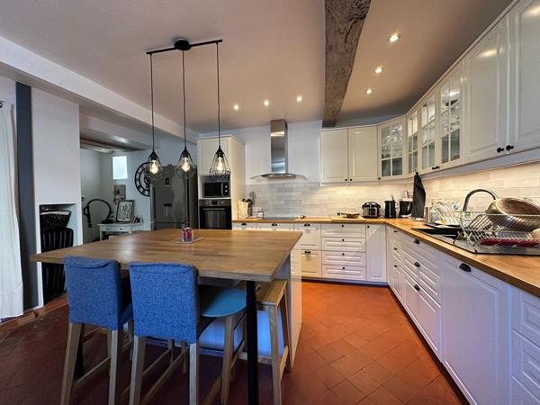 Maison Tousson 5 pièce(s) 130 m2 - 3 chambres + Grange