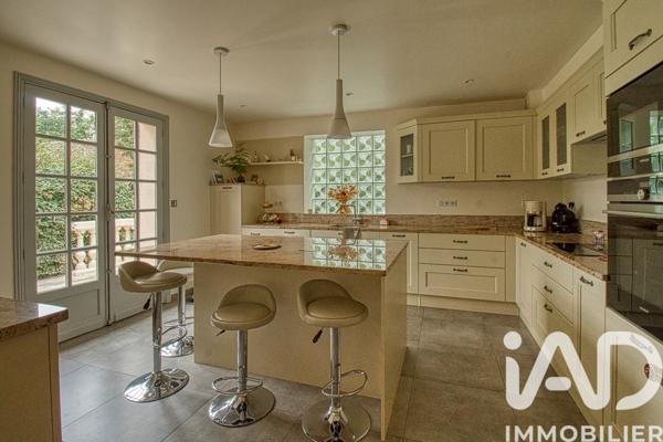 Maison à vendre 10 pièces 235 m² Villennes-sur-Seine