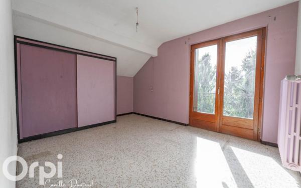 Maison à vendre    6 pièces •  Perrignier