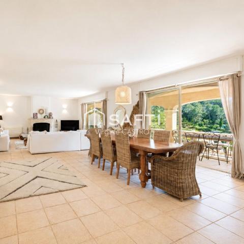 ELEGANCE PROVENCALE - VILLA de 203m2 avec PISCINE, GARAGE & VUE PANORAMIQUE