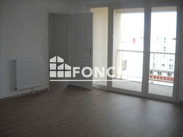 Location Appartement 3 pièces 59.41 m² - ET RUE MARTIN LUTHER KING Capinghem 59160