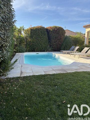 Maison à vendre 6 pièces 151 m² Saint-Cyr-sur-Mer
