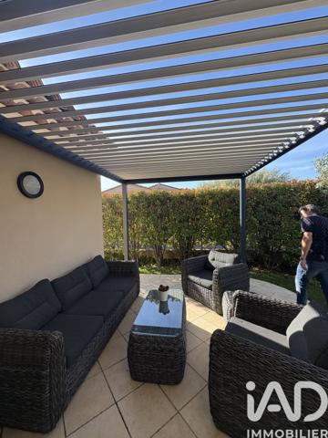 Maison à vendre 6 pièces 151 m² Saint-Cyr-sur-Mer