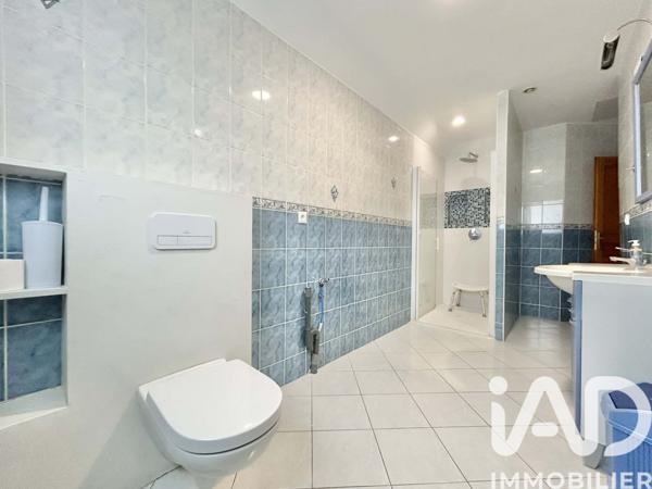 Maison à vendre 9 pièces 278 m² Longuenesse