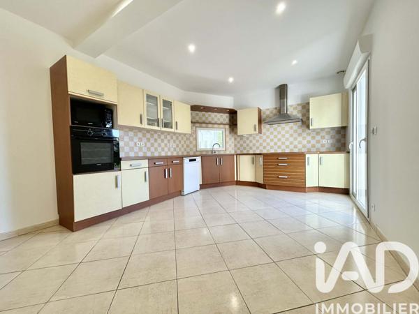 Maison à vendre 9 pièces 278 m² Longuenesse