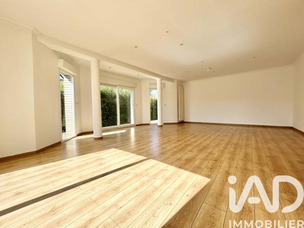 Maison à vendre 9 pièces 278 m² Longuenesse