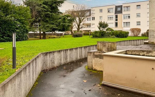 Appartement à vendre    4 pièces • 77,32 m2 Livry-Gargan