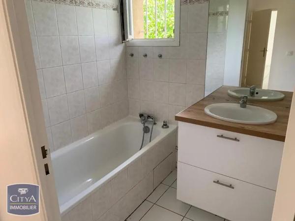 Maison à louer 4 pièces 81.3m² Eysines (33320)