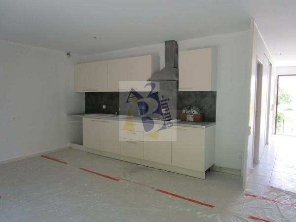 Location t2 Angouleme (16000), 49.36m² avec 2 pièce(s) dont 1 chambre(s). Agence Allard Brimeaud
