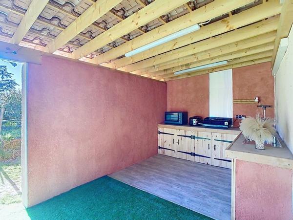 Grande villa de plain pied avec double garage