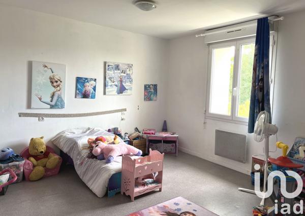 House for sale 4 rooms 98 m² Saint-Martin-la-Pallu