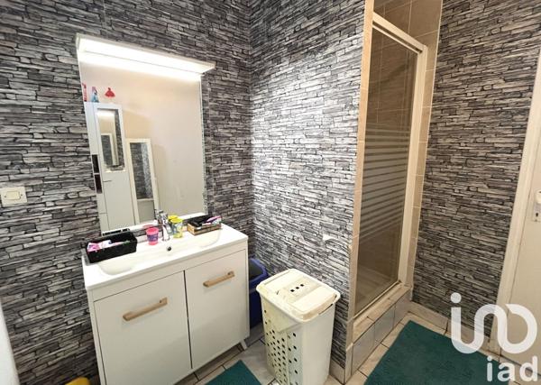 House for sale 4 rooms 98 m² Saint-Martin-la-Pallu