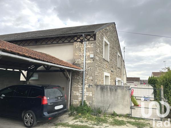 House for sale 4 rooms 98 m² Saint-Martin-la-Pallu