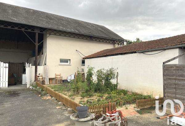 House for sale 4 rooms 98 m² Saint-Martin-la-Pallu